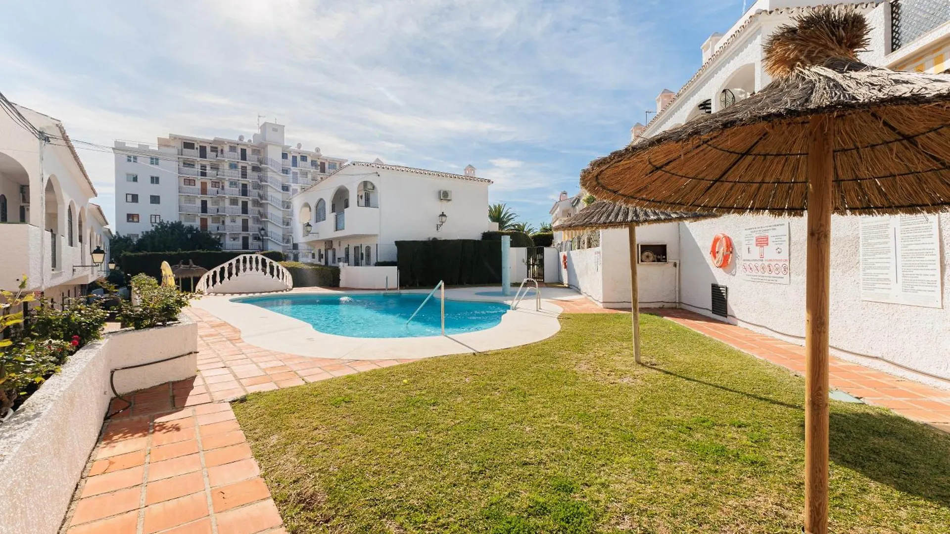Cosy Apartment In Verano Azul Nerja España