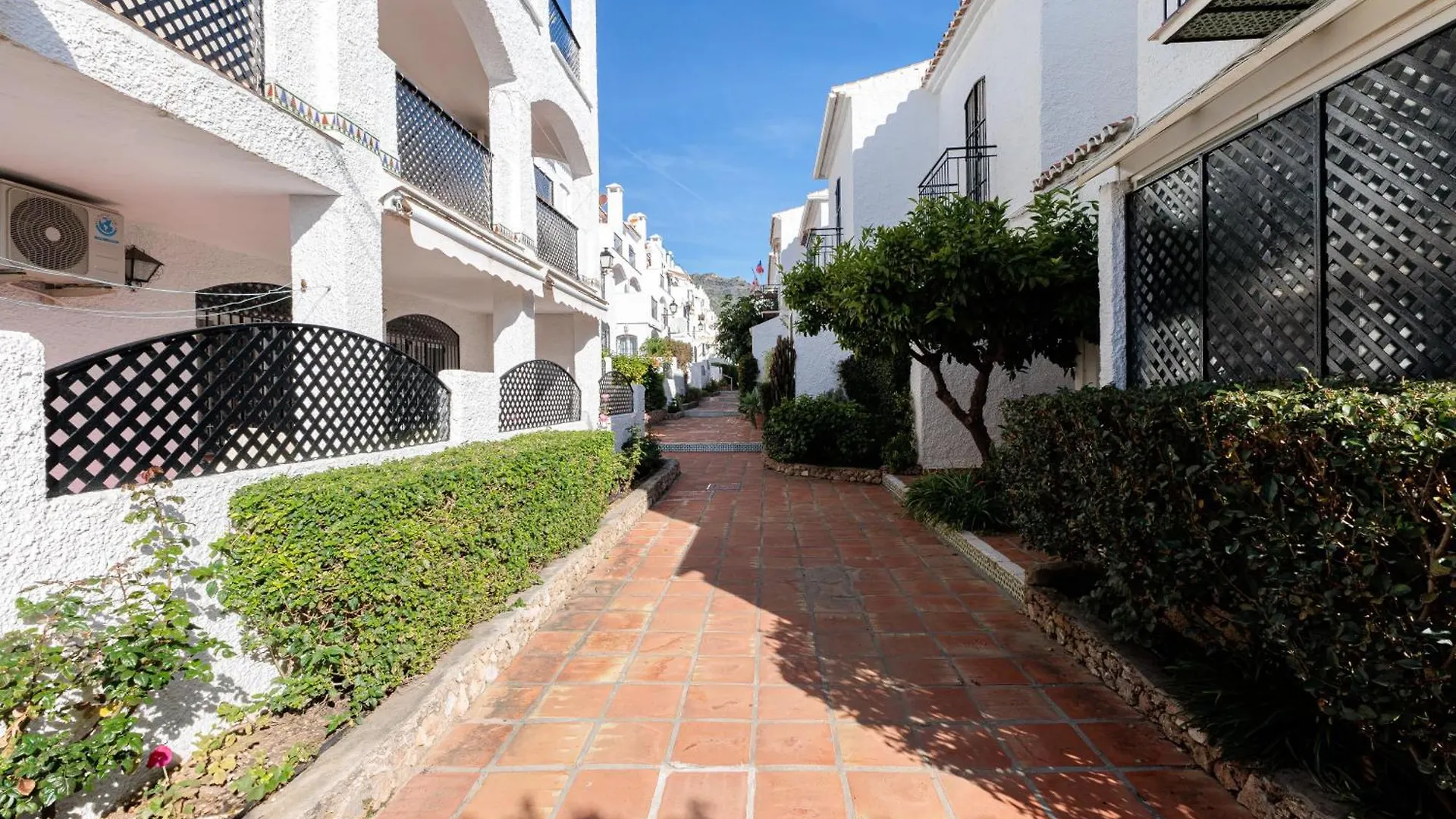 Cosy Apartment In Verano Azul Nerja España